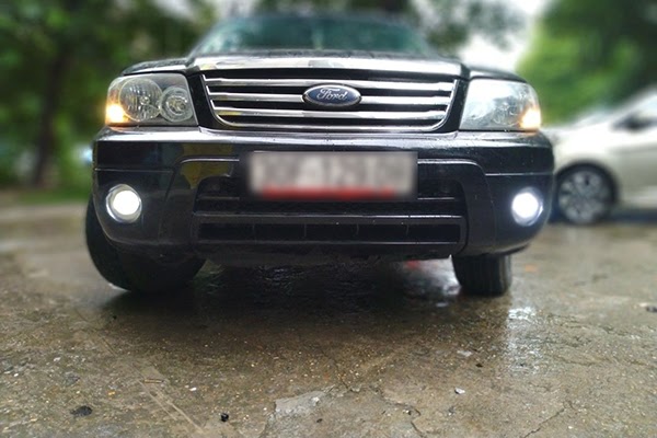 Độ đèn xe Ford Focus siêu sáng giúp lái xe an toàn
