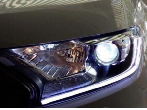 Độ đèn xe Ford Ranger cho ánh sáng cực mạnh và đẹp