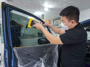 Địa Chỉ Dán Phim Cách Nhiệt Ô Tô Uy Tín Tại Hoàng Mai Hà Nội