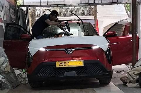 dan phim cach nhiet xe vinfast ha noi