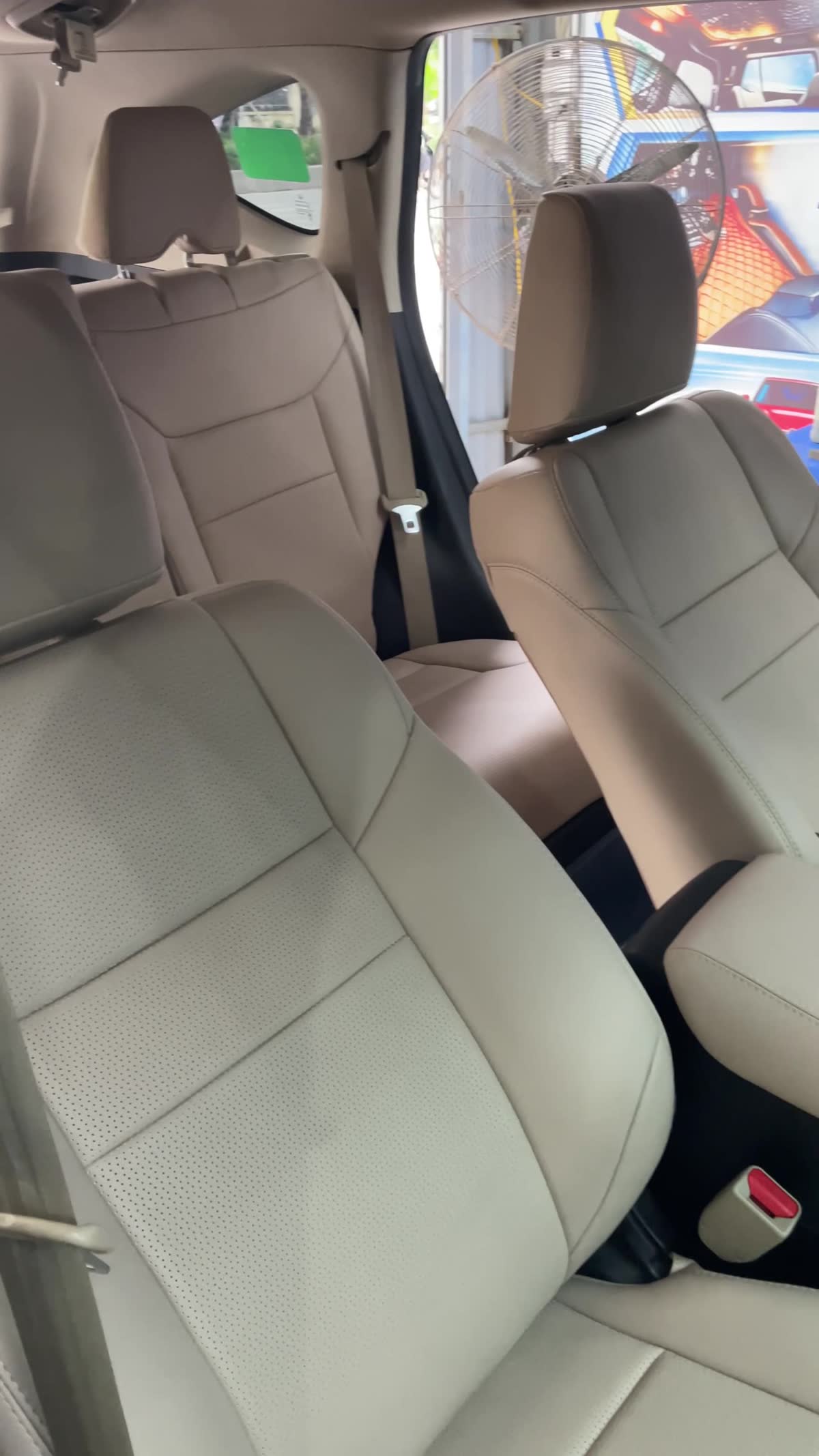 Mẫu ghế bọc tại xưởng Tiến Dịu Auto, chọn nâng cấp theo nhu cầu từng xe